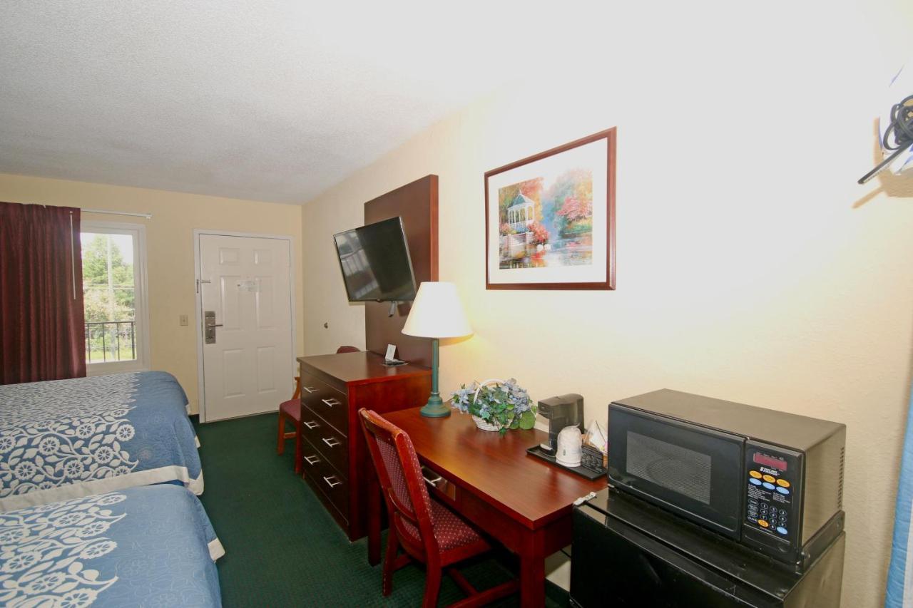 Hamilton Inn Jonesville I-77 Exterior foto